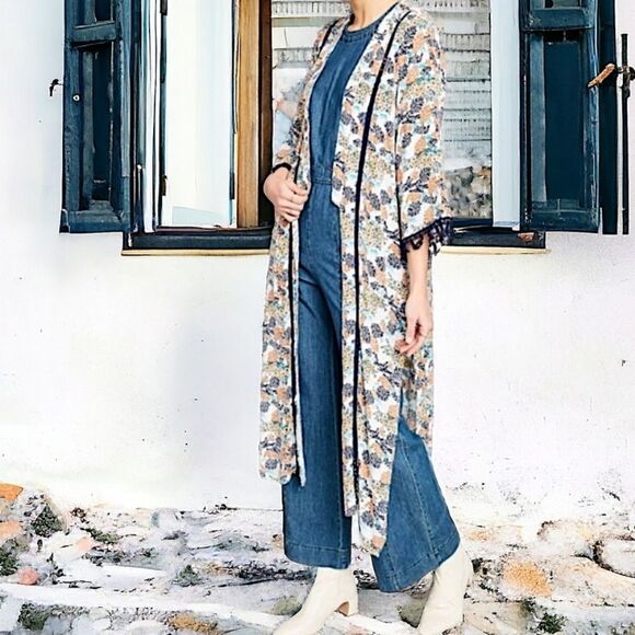 Floral Kimono - Picture 4 of 12